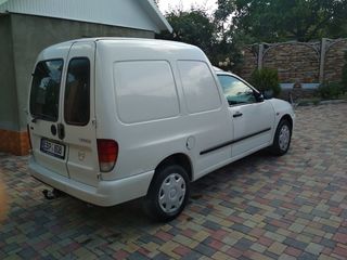 Volkswagen Caddy foto 1