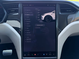 Tesla Model X foto 11