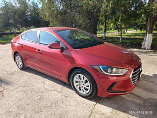 Hyundai Elantra foto 3