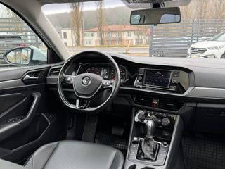 Volkswagen Jetta foto 5