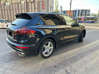 Porsche Cayenne foto 2