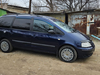 Volkswagen Sharan foto 7