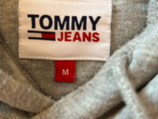 Tommy Hilfiger foto 4