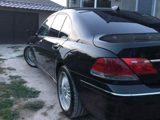 BMW 7 Series foto 4