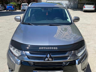 Mitsubishi Outlander foto 4