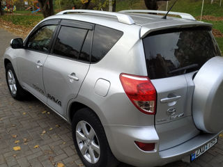 Toyota Rav 4 foto 5