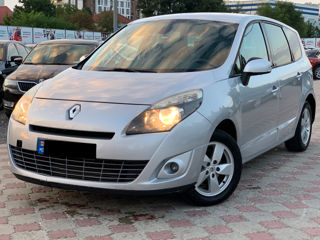 Renault Grand Scenic foto 1