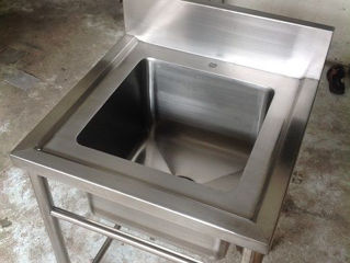 Mobilier inox de cea mai inalta calitate (mese, stilaje, chiuvete) foto 4