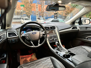 Ford Fusion foto 7