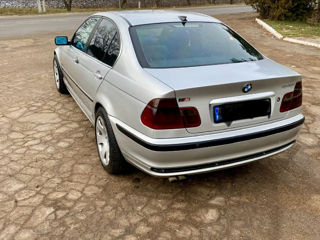 BMW 3 Series foto 4