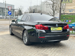 BMW 5 Series foto 6