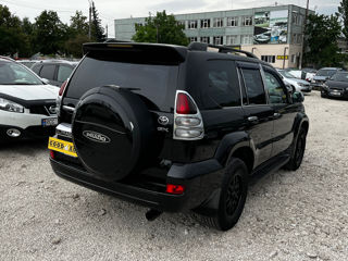 Toyota Land Cruiser Prado foto 3