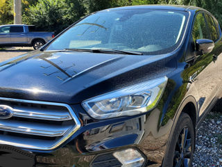 Ford Kuga foto 2