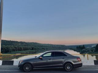 Mercedes E-Class foto 8