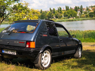 Peugeot 205 foto 3