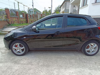 Mazda 2 foto 3