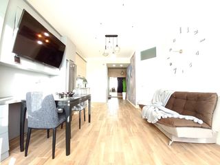 Apartament cu 2 camere, 75 m², Centru, Chișinău foto 3