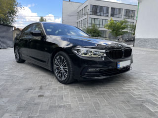 BMW 5 Series foto 2