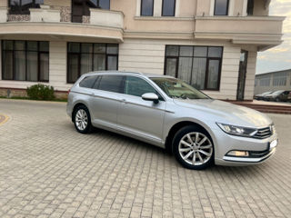 Volkswagen Passat foto 2