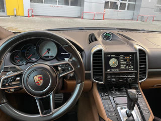 Porsche Cayenne foto 2