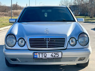 Mercedes E-Class foto 4