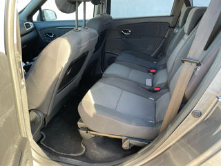 Renault Grand Scenic foto 9