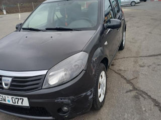 Dacia Sandero foto 2