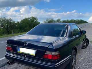 Mercedes Series (W124) foto 7