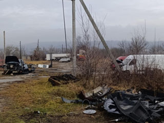 Teren pentru construcții 1,27 ha industrial, cu 2 depozite câte 500 M2 fiecare. foto 11