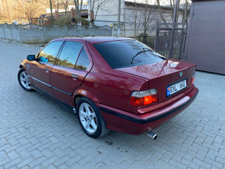 BMW 3 Series foto 4