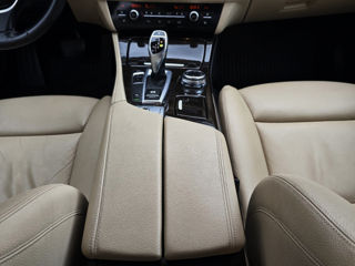 BMW 5 Series foto 7