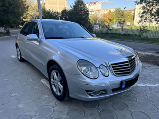 Mercedes E-Class foto 3