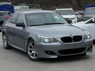 BMW 5 Series foto 4