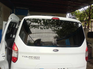 Ford Tourneo Courier foto 3