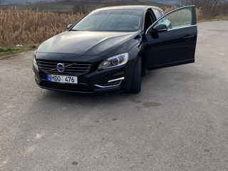 Volvo V60 foto 1