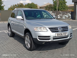 Volkswagen Touareg foto 2