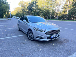 Ford Mondeo foto 2