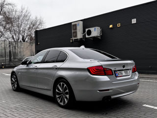 BMW 5 Series foto 4