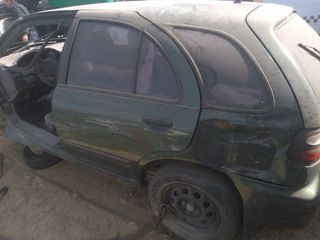 Nissan Almera foto 4