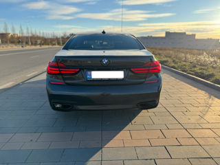 BMW 7 Series foto 5