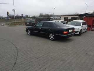 Mercedes E Class foto 5