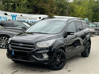 Ford Kuga foto 2