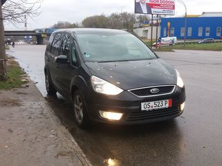 Ford Galaxy foto 1