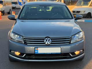 Volkswagen Passat foto 3