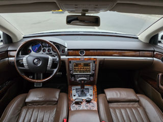 Volkswagen Phaeton фото 9