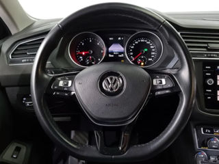 Volkswagen Tiguan foto 7