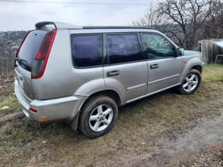 Nissan X-Trail foto 3