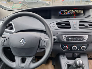 Renault Scenic foto 15