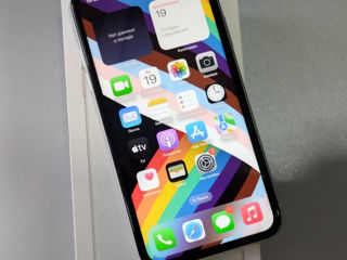 Apple iPhone 11 4/128 Gb foto 2