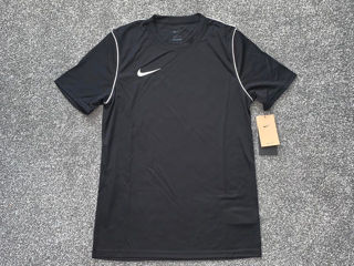 Tricou Nike  foto 0